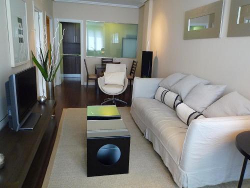 Dflat Escultor Madrid Apartments