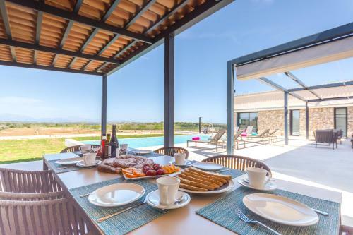 Villa Pura Vida Petit