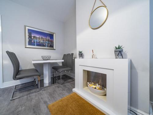 Pass The Keys Fab 2br Home City Centre Local Belfast Feel