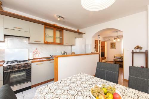 Cosy And Modern 2-bed Apartment In Krk Croatia