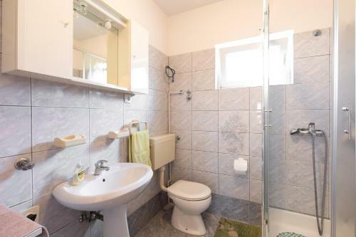 Cosy And Modern 2-bed Apartment In Krk Croatia