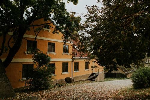 Villa Kal?ju Ielas Rezidence: Talsu Vecpils?tas P?rle