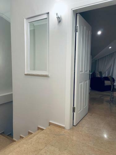 Apartamento Akvaryum ?�?nde Teras Manzarali Dublex Da?re