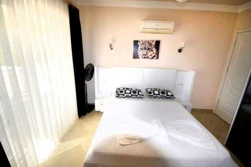 5 Star Villa With 4 Bedrooms, Dalaman Villa 1049