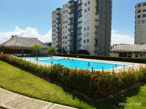 Apartamento Apto Primer Piso Frente A Piscina