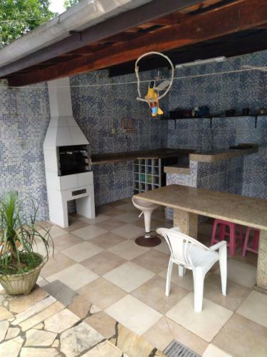 Quarto Casa C/ Piscina/churrasq.1198389x2325