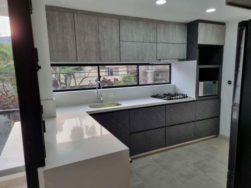 Apartamento Lujoso Piso Espacioso Con Jacuzzi -terraza Privada