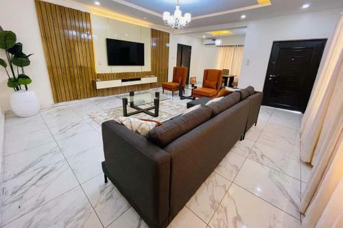 Cheerful 3 Bedroom Duplex (b6), Lekki