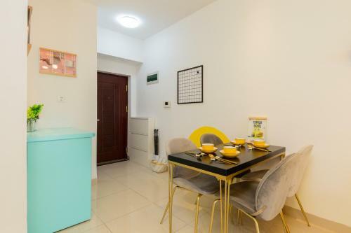 Locals Apartment Place 1a