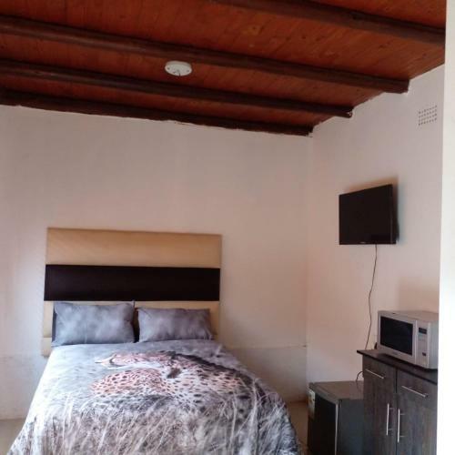 Inviting 1-bed Cottage In Randburg