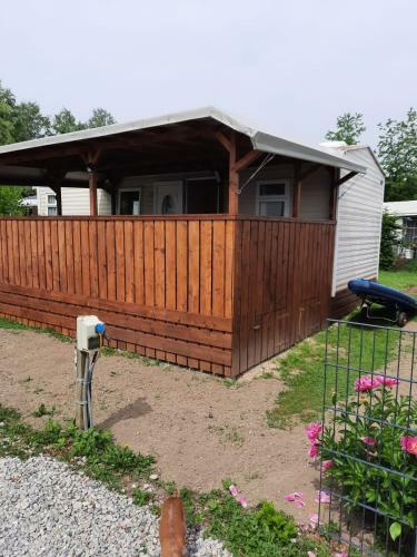 Chalets Mallard Am Wallersee Zum Vermieten