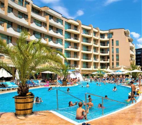 Grenada Hotel Family Apartaments Destination Bulgaria 2000