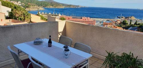 Studio With Fantastic Sea View