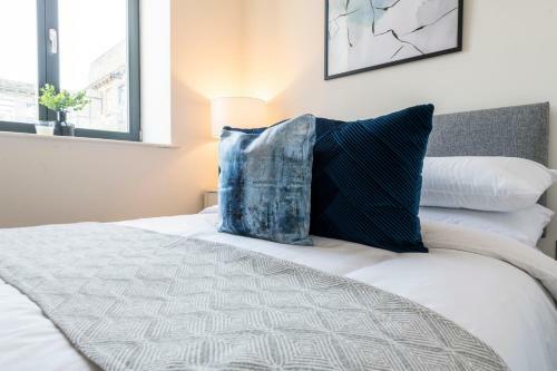 Stylish 2 Bed Apartment Close To City