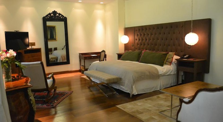 Hotel Hub Porte�o