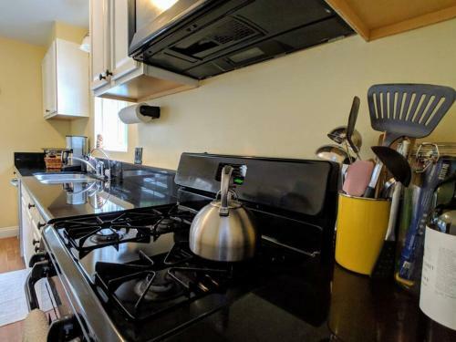 Hillside Bungalow 1bd 1bt House Bel Air + Parking