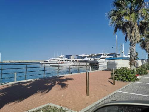 Apartamento S En Playa de Burriana Con Piscina