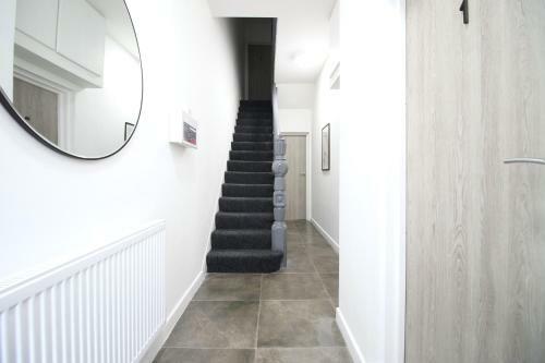 T? Suites 8 - New Aparthotel In Cardiff