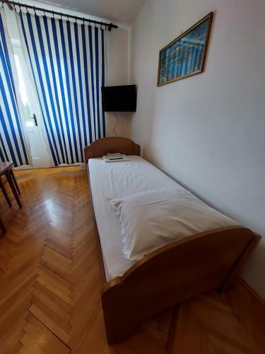 Rados Apartments