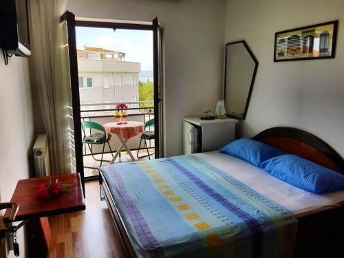 Hostal Restaurant & Pansion Duda