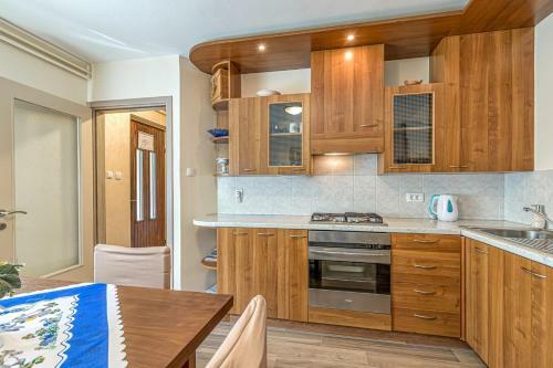 Apartment Flores