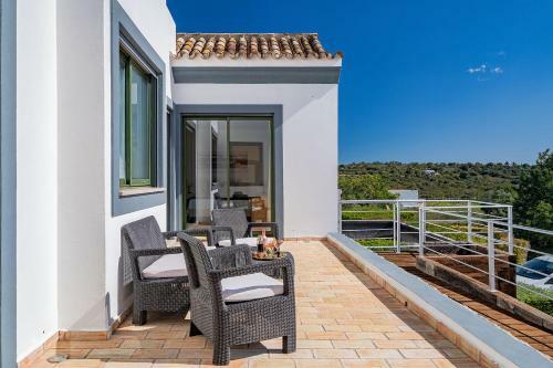 Villa Farfalla Countryside Retreat 2 Houses Estoi