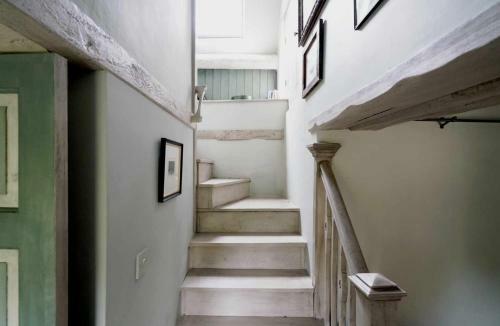 Sixpenny Cottage