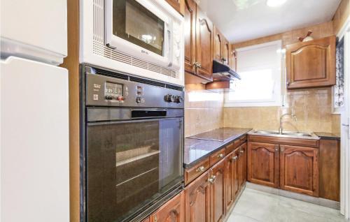 Apartment Avpins Edrosa Vents M-658