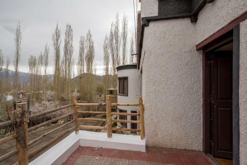 Himalayan Jewel Villa Private Room W Garden