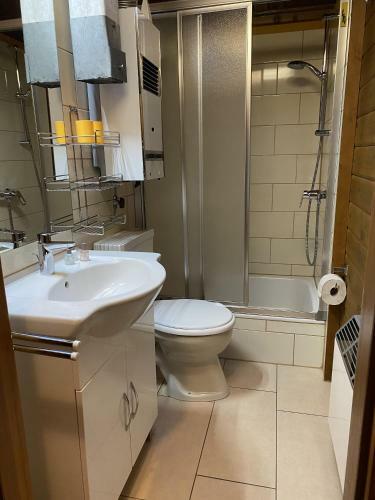 Heidegut Eschede Reitsportanlage Und Feriendorf