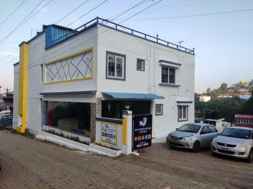 Hostal New Rich White House