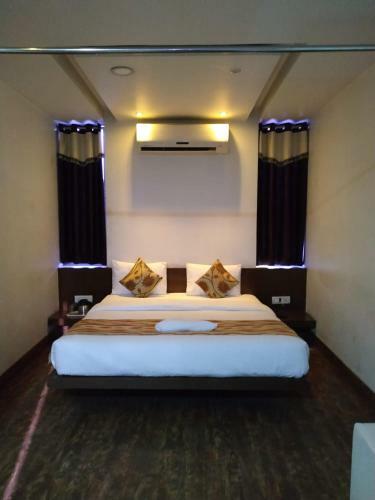 Hotel Varanasi Palace