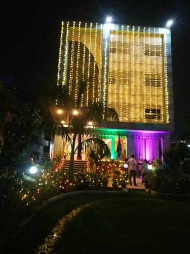 Hotel Varanasi Palace