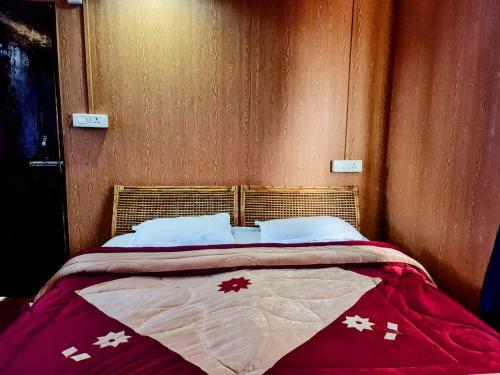 Hotel The Kanatal Arbour