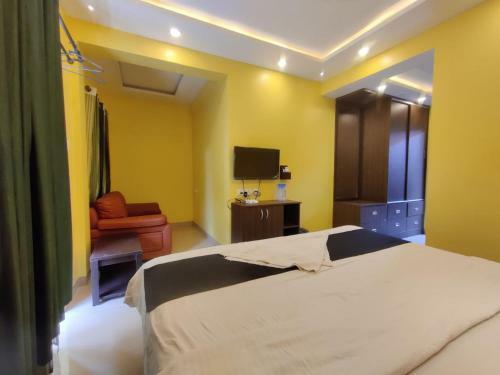 Hotel Adam's Beach Resort By Banda Trips