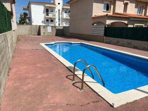 Casa A L?escala, Piscina Comunitaria, Mallols