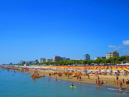 Two-bedroom Apartment In Residence By The Beach With Shared Pool