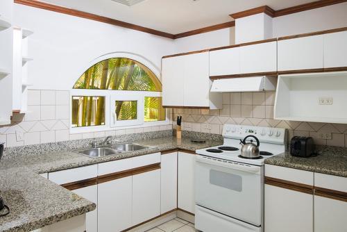 Hotel Villas Del Rio Luxury Suites By Vrhost
