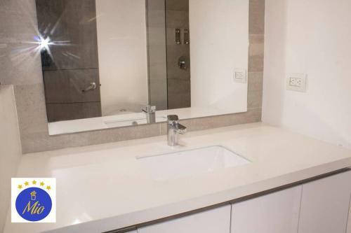 Apartamento Hotel Class Suites ? Poblado, Pool Balcony View 2 Bed Rooms AC Netflix