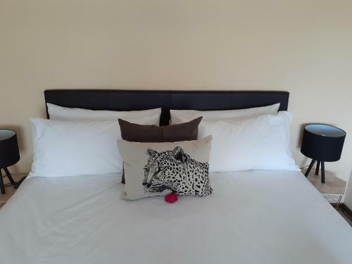 Hostal Bougainvilla Guest House