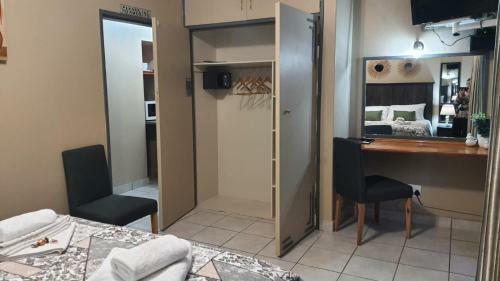 Hostal Gemstone Guest House