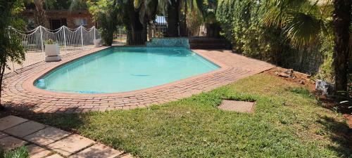 Hostal Gemstone Guest House