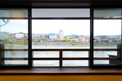 Kyotoya Kamogawagojo