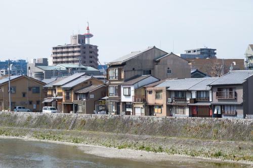 Kyotoya Kamogawagojo