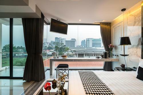 Hotel Mera Mare Pattaya - Sha Extra Plus