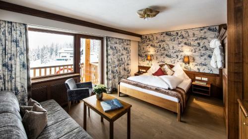 Hotel & Chalet Montana