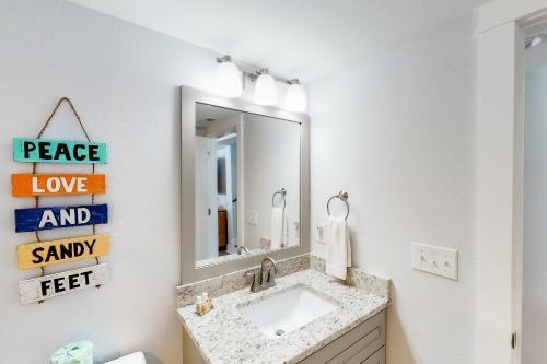 Spectacular Sunset Beach House Cb105