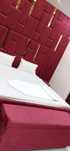 S.r Luxury Apartments