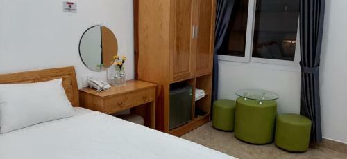 Hotel Kh�ch S?n H?ng Nguy�n