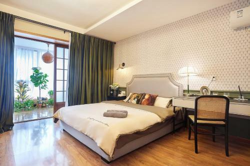 Locals Apartment House 02